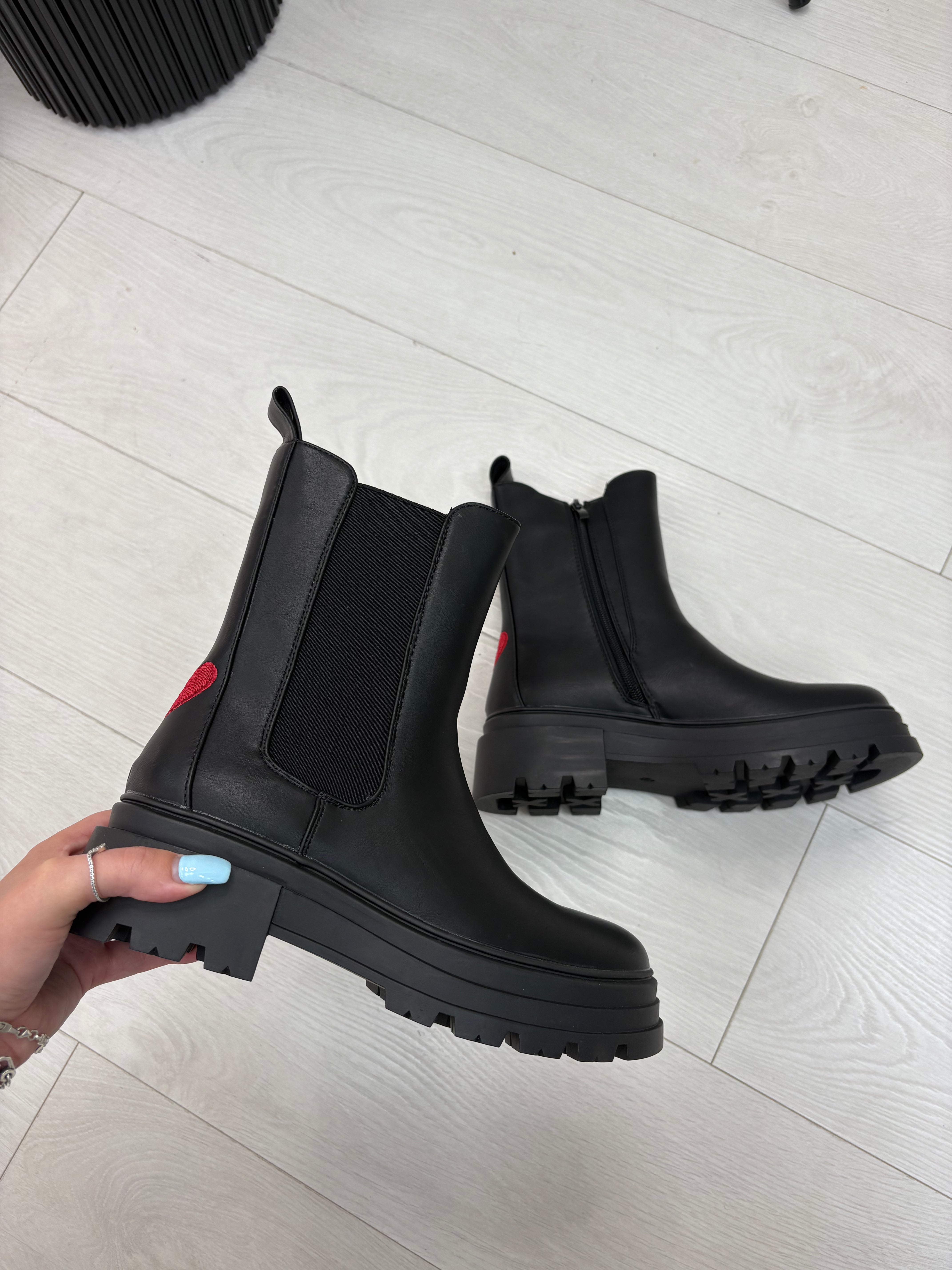 Felicity Faux Leather Heart Detailed Chelsea Boots