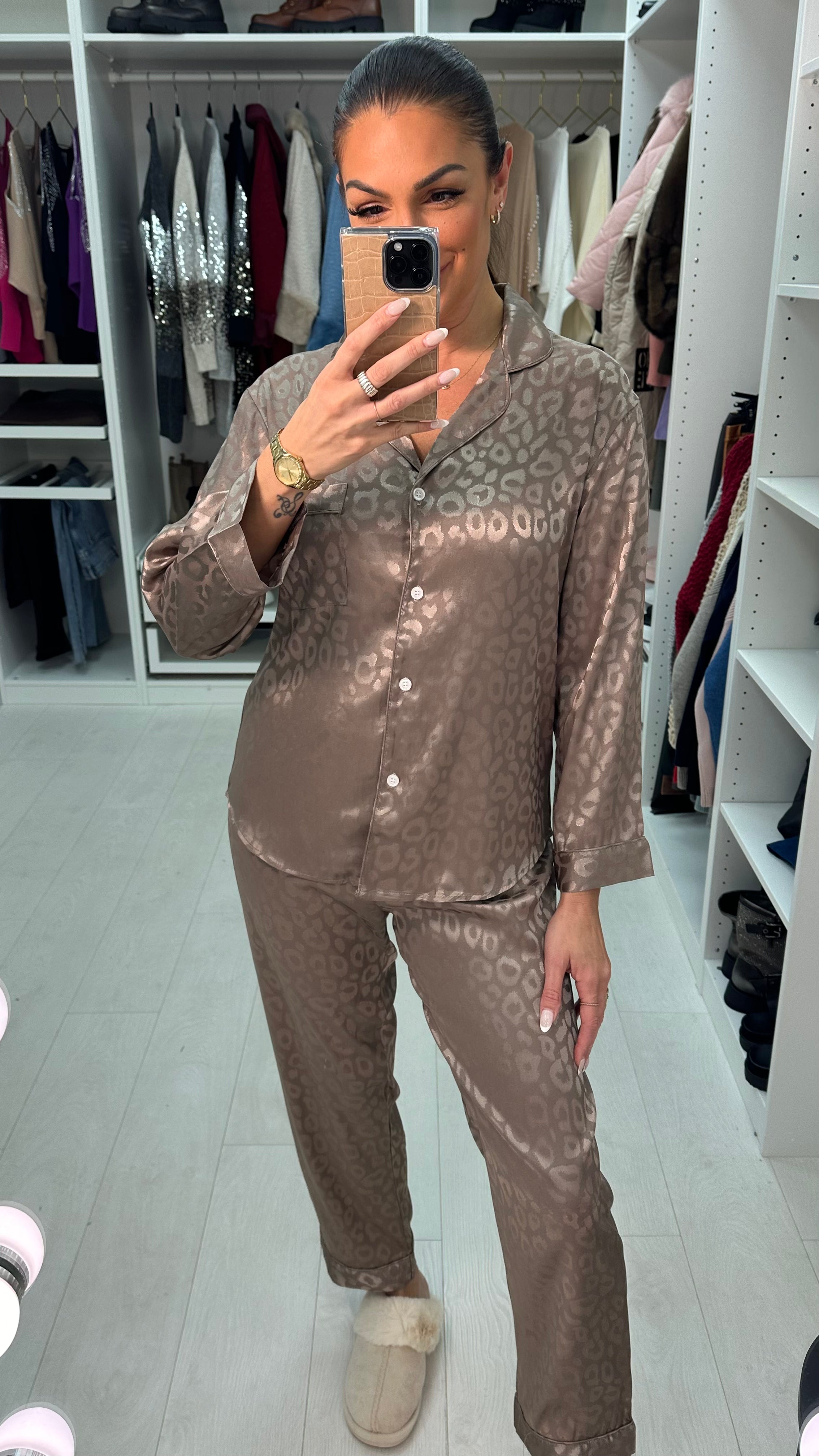 Vivvi Satin Leopard Print Pyjama Set