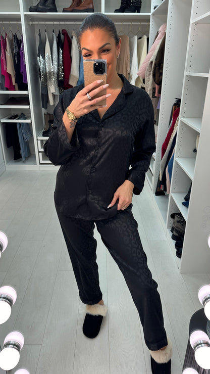 Vivvi Satin Leopard Print Pyjama Set