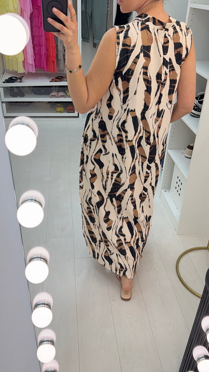 Iveta Abstract Print V Neck Sleeveless Maxi Dress