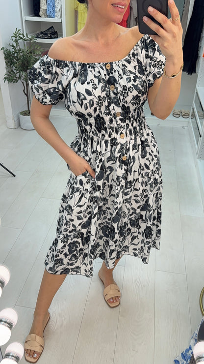 Tyra Floral Button Detailed Shirred Waist Dress