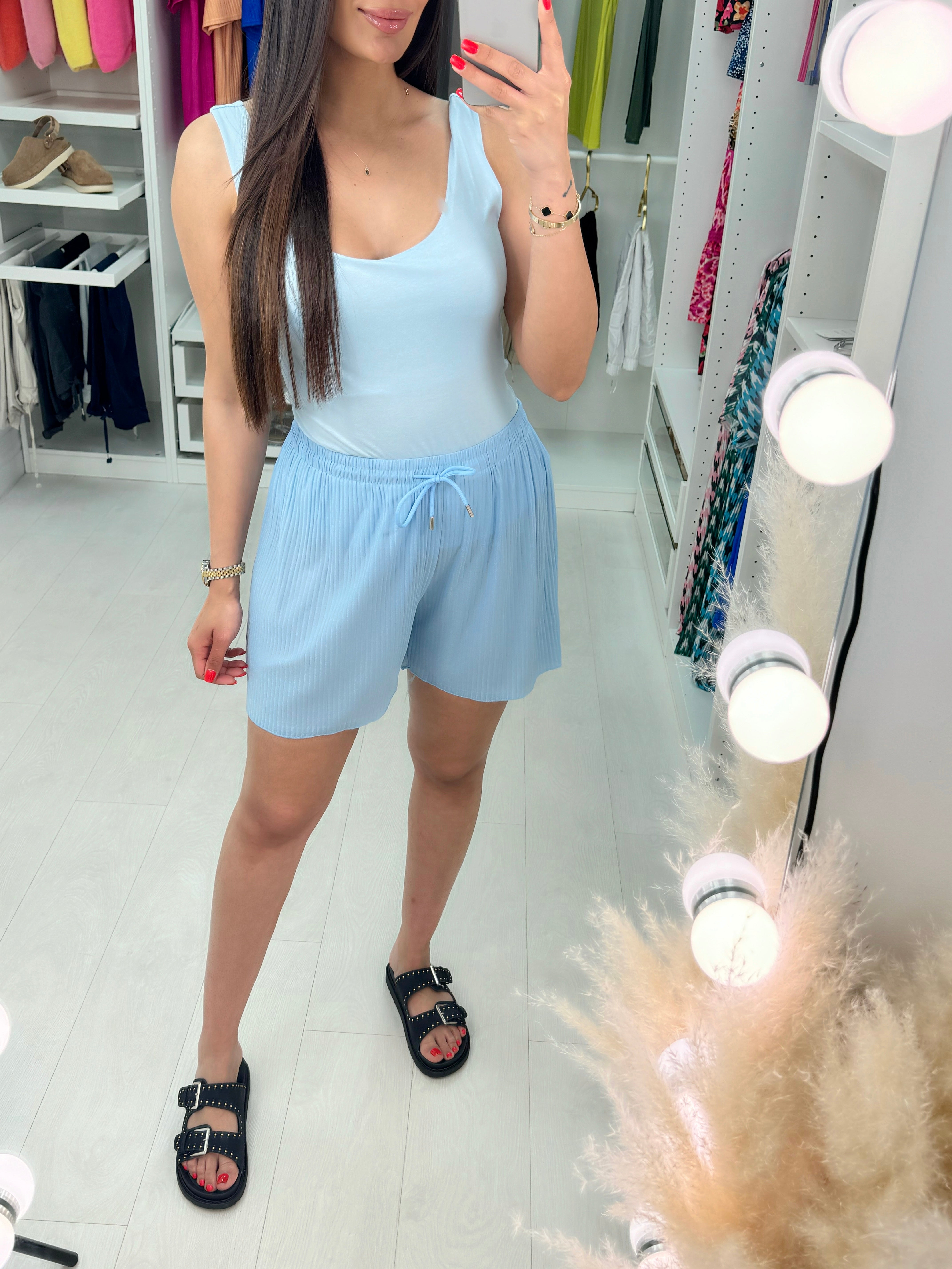 Tullia Plain Elasticated Pleated Shorts