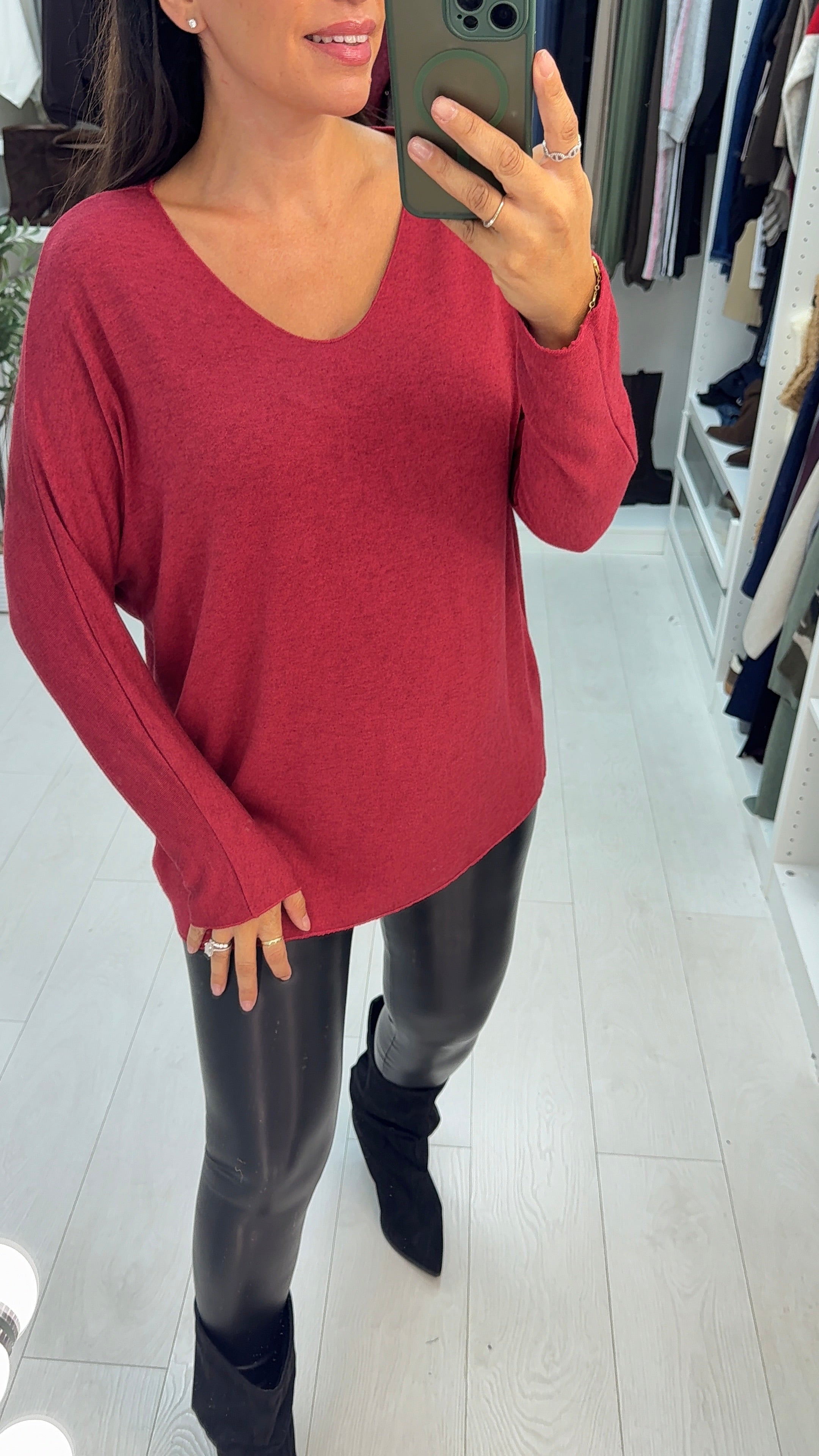 Una Plain V Neck Thin Knit Jumper