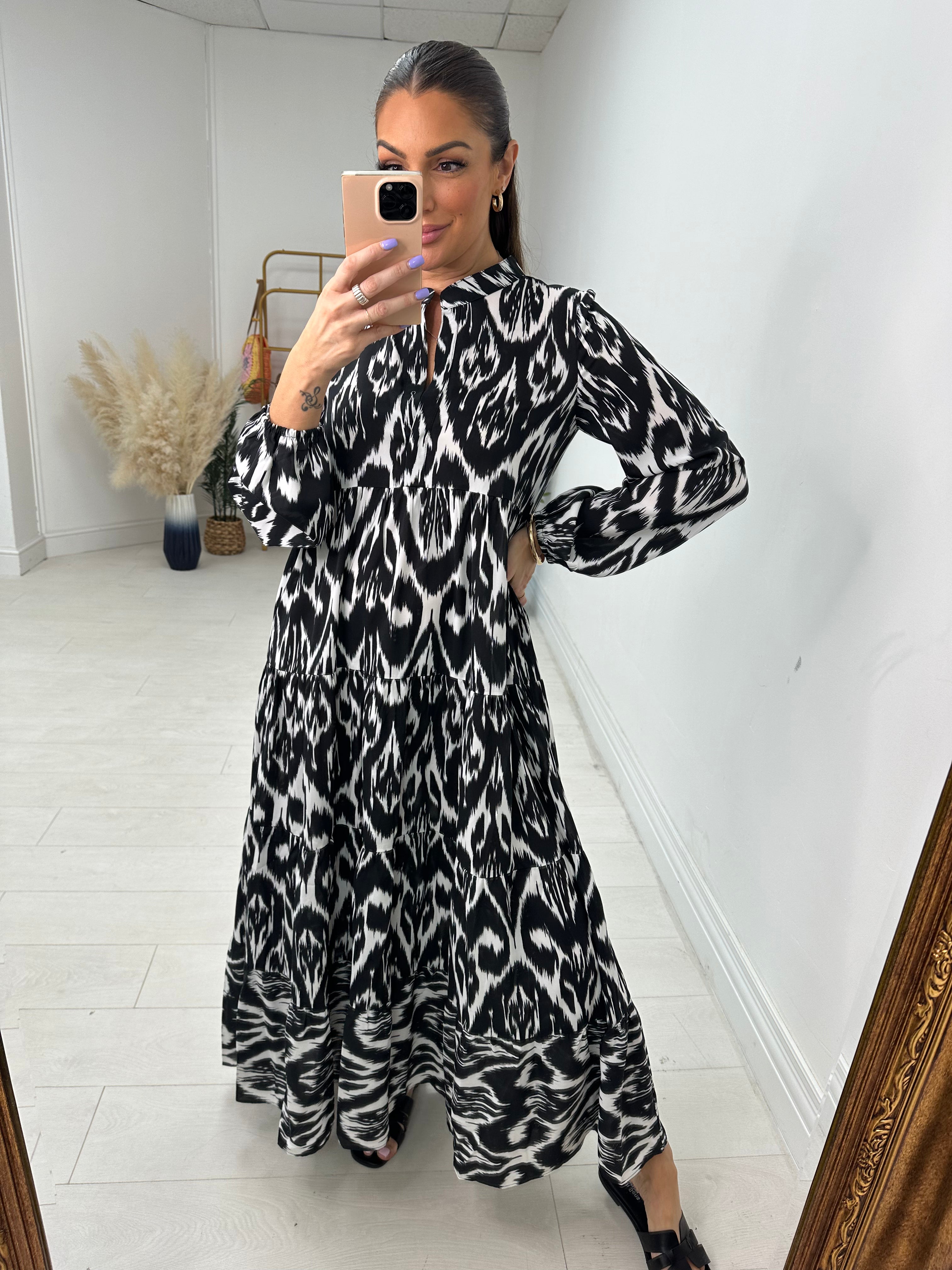 Heston Monochrome Tiered Hem Dress