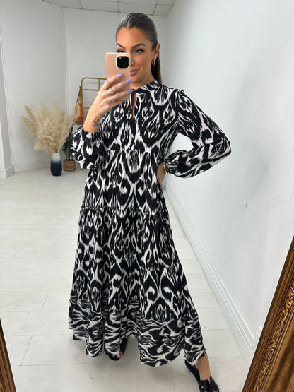 Heston Monochrome Tiered Hem Dress