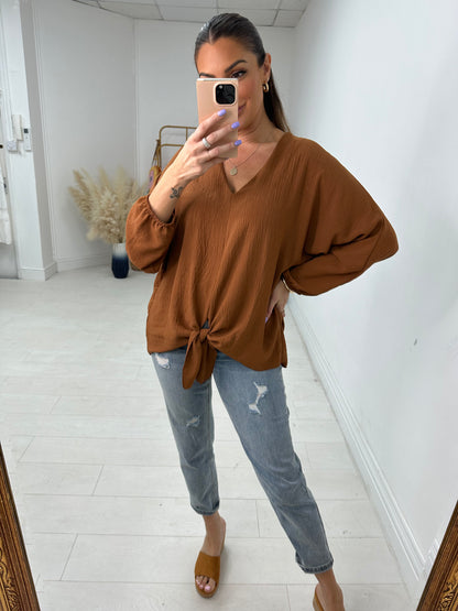 Lynne Knot Front Plain Top