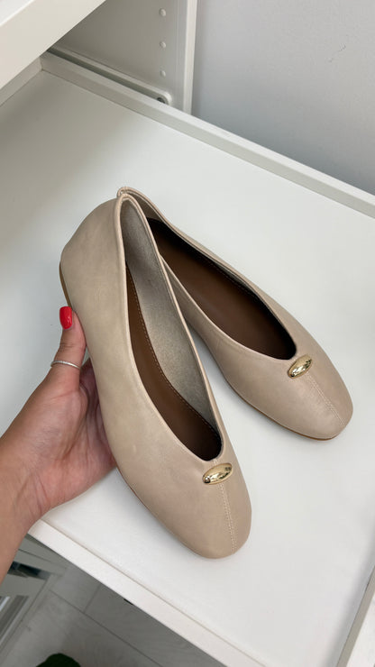 Islana Faux Leather Metallic Detailed Ballet Flats