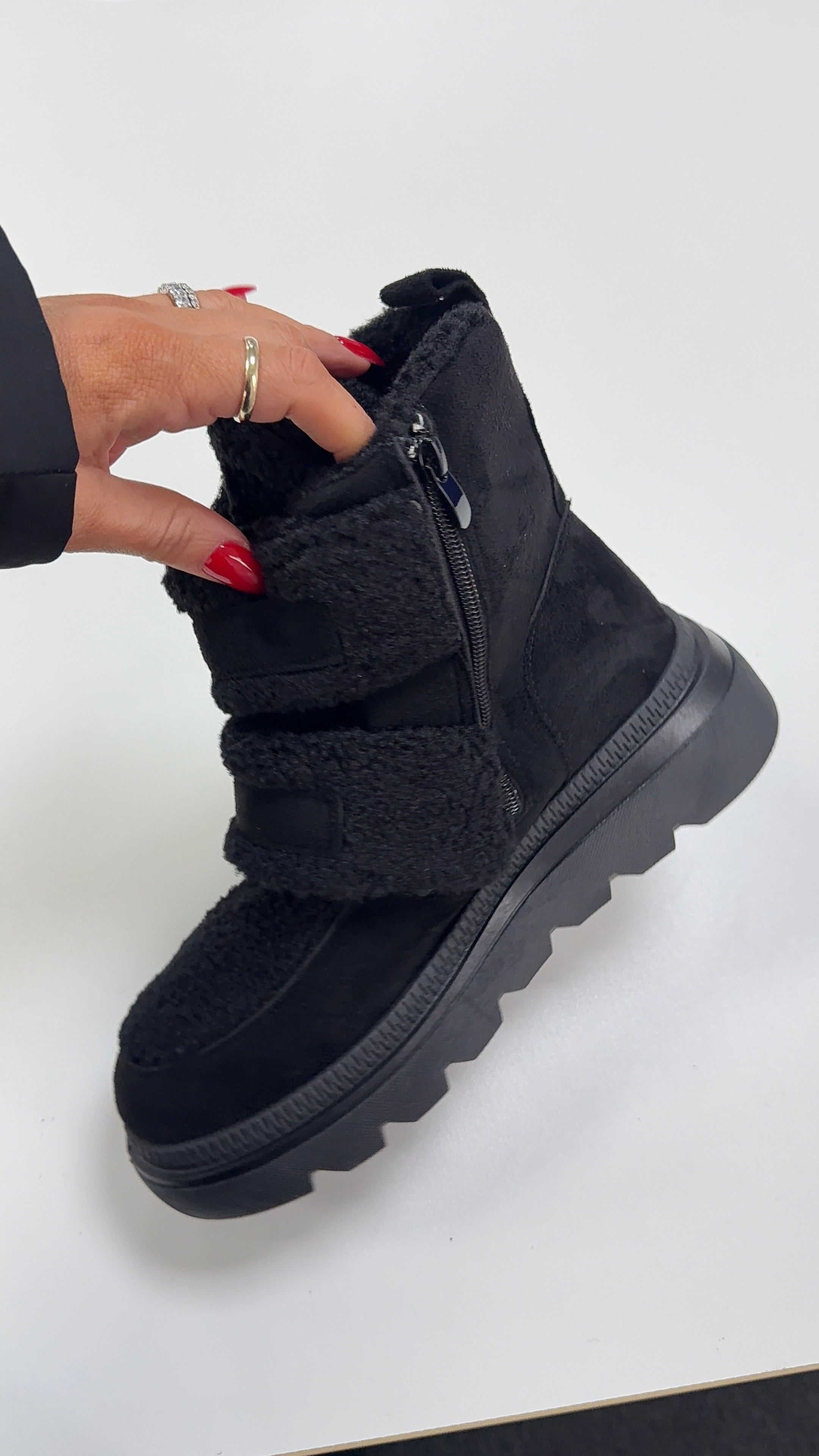 Alessia Boucle Detailed Chunky Sole Boots