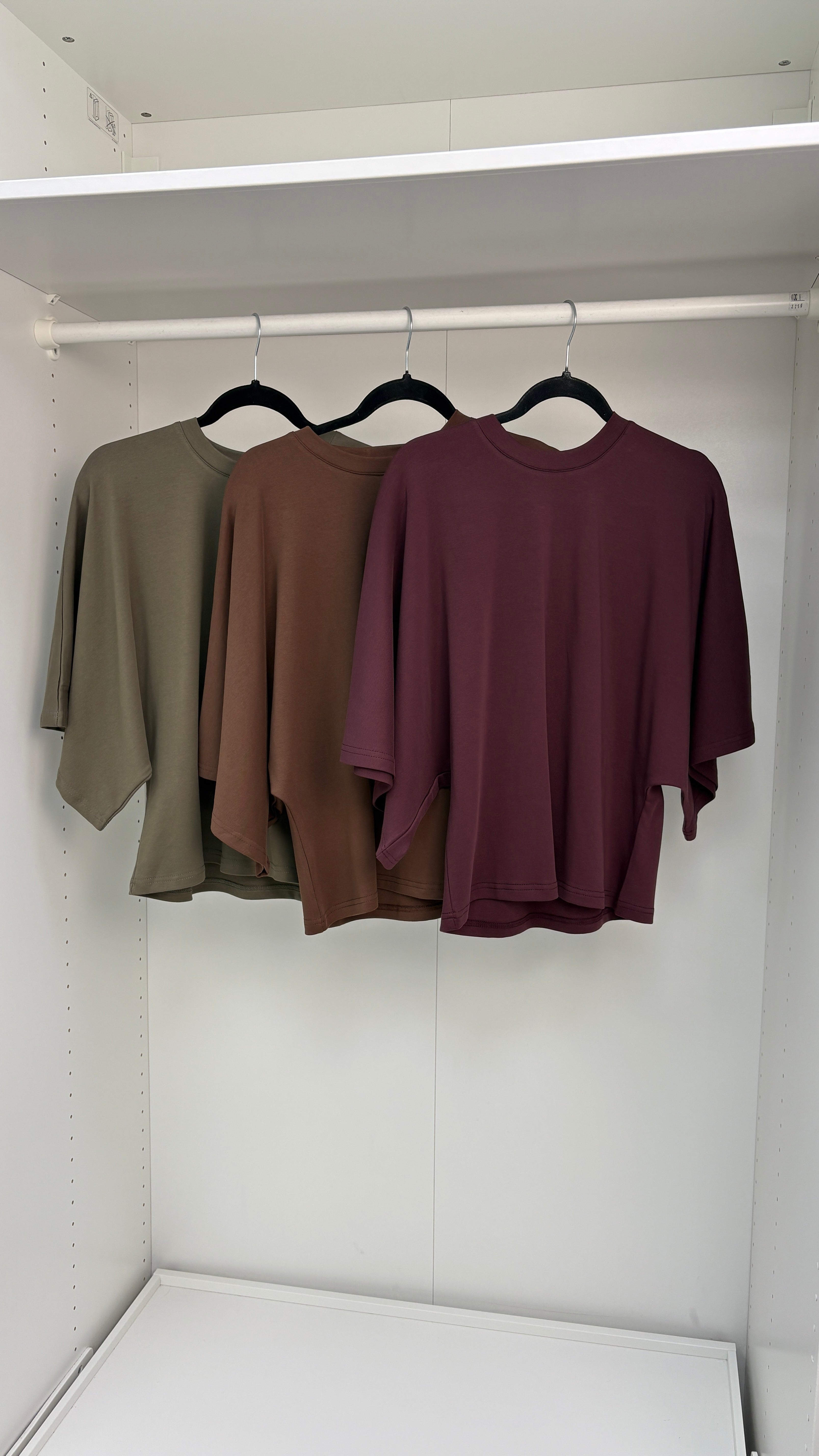Myra Plain Cinched Batwing Sleeve T-shirt