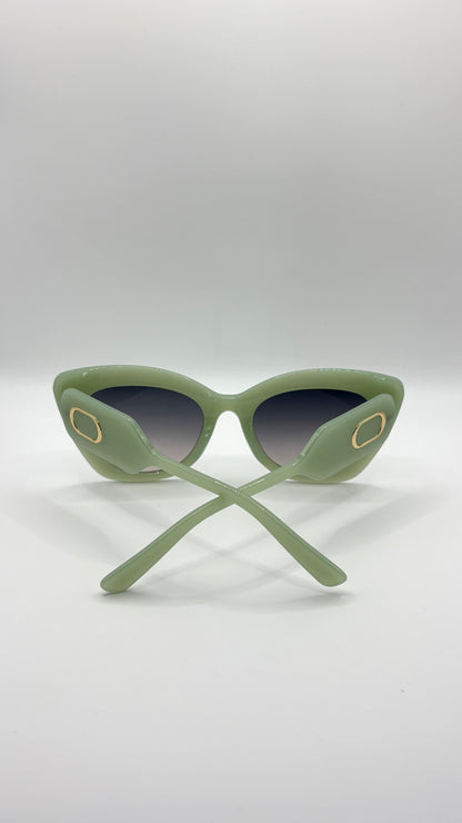 Callie Large Cat-Eye Sunglasses