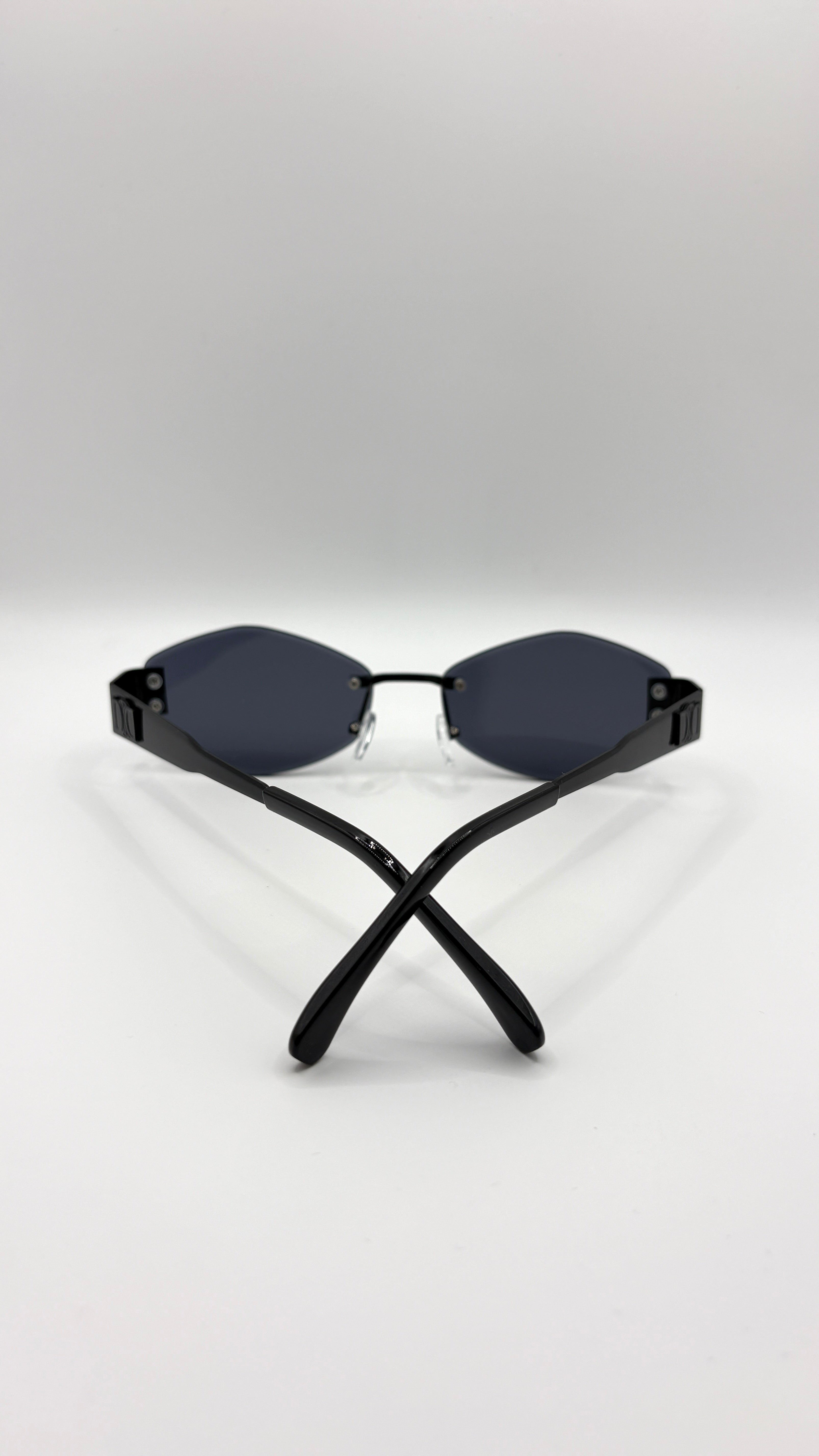 Dilly Small Oval Sunglasses