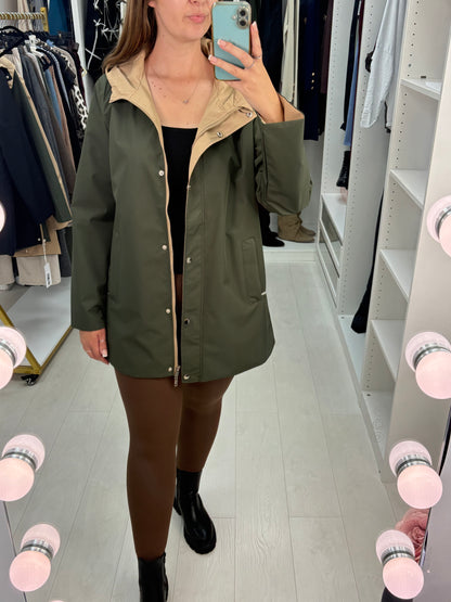 Vivia Plain Reversible Rain Coat