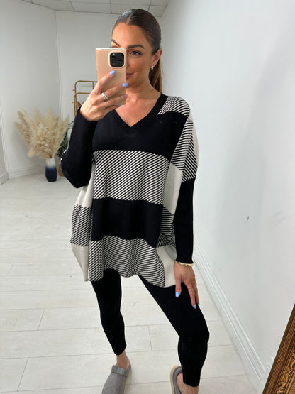 Zhuri Colour Block Oversized V Neck Jumper