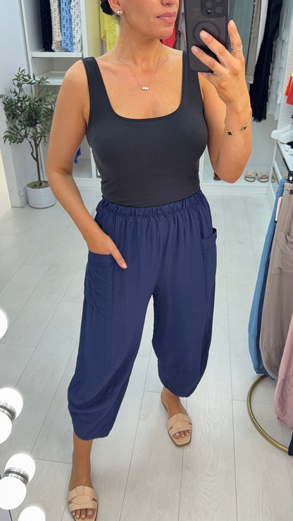 Izalea Plain Elasticated Waist Carrot Leg Trousers