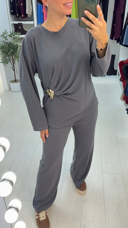 Hana Plain Ribbed Embellish Detailed Loungewear Set