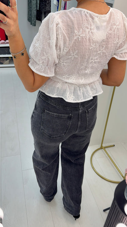Daye Floral Embroidered Blouse