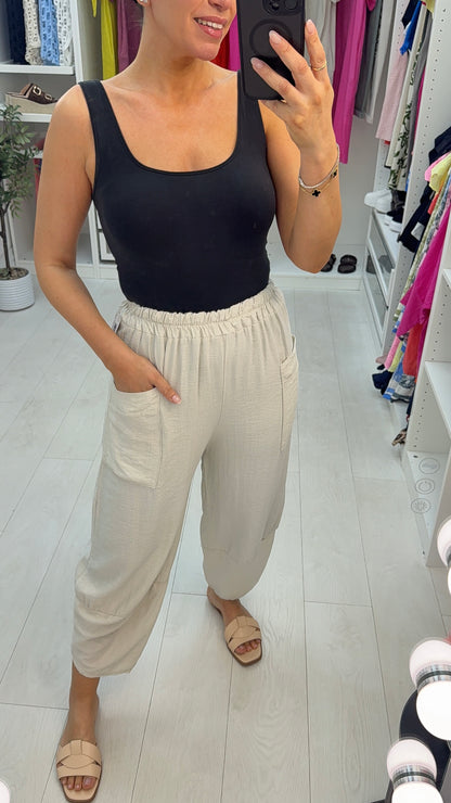 Izalea Plain Elasticated Waist Carrot Leg Trousers