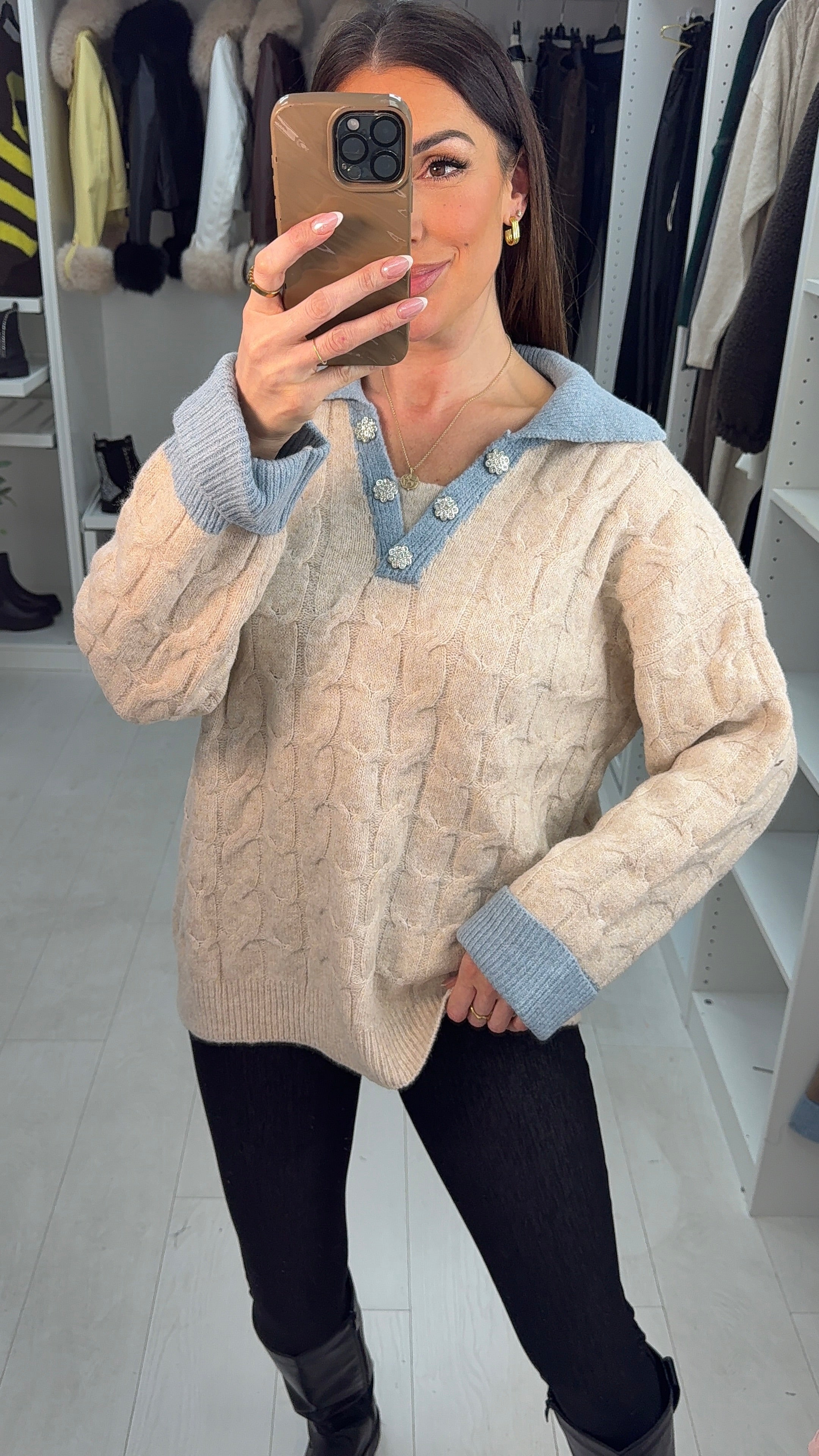 Quince Cable Knit Detailed V Neck Collar Jumper