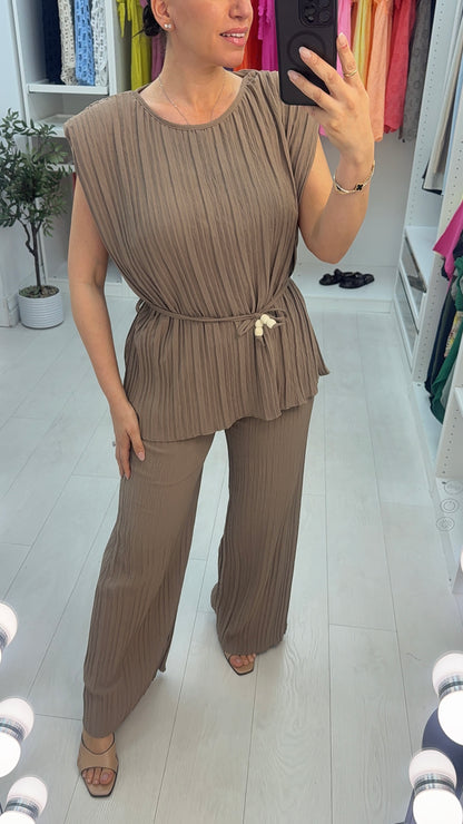 Klara Plain Pleated Tie Waist Co-Ord Set