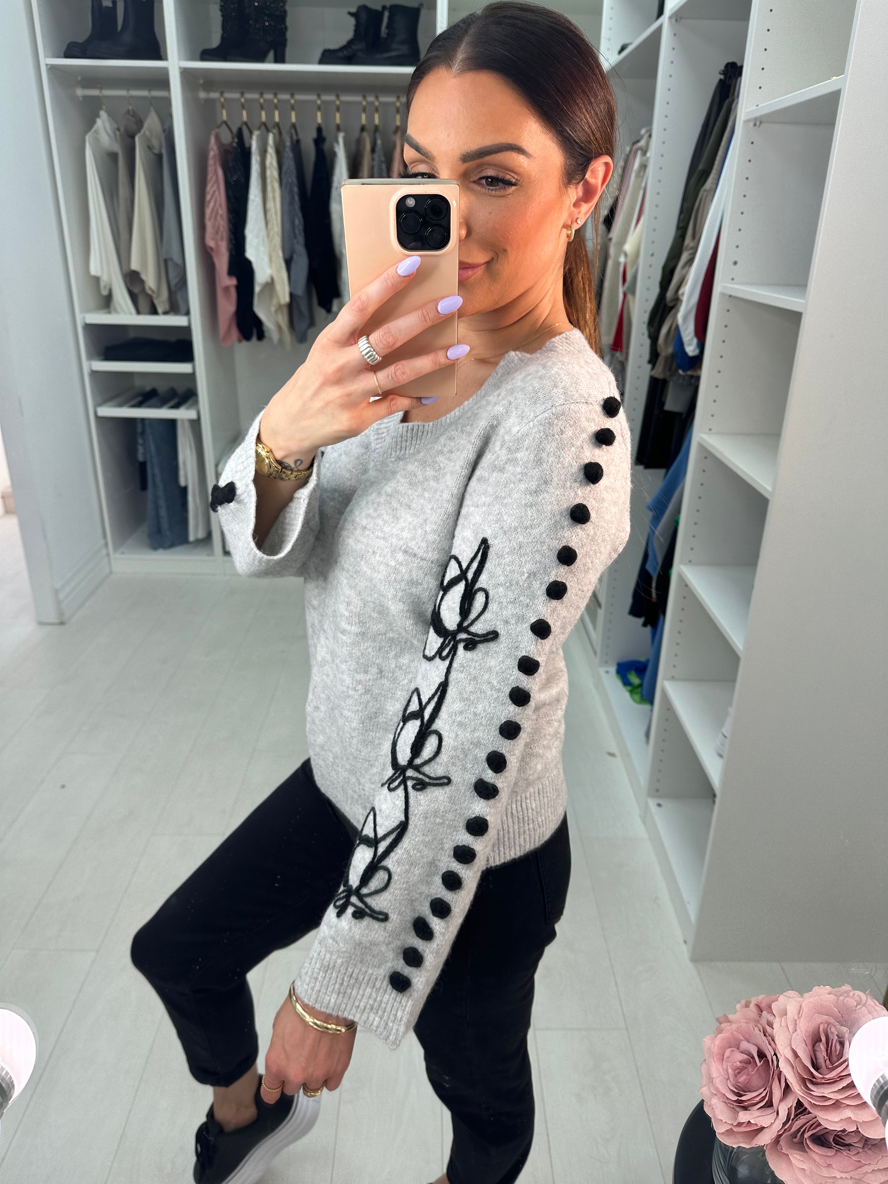 Samuel Sleeve Pattern V-Neck Jumper