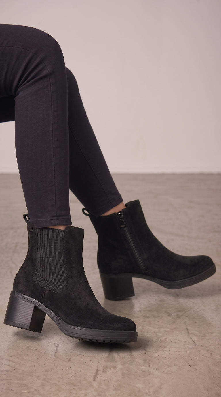Kally Faux Suede Heeled Chelsea Boots