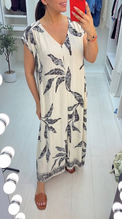Izella Leaf Print Floaty Maxi Dress
