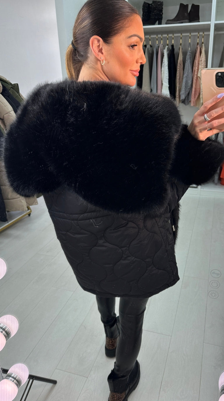 Alanda Black Faux Fur Toggle Waist Jacket