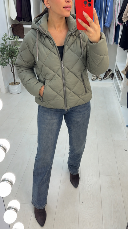 Zaya Diamond Stitch Quilted Hooded Jacket