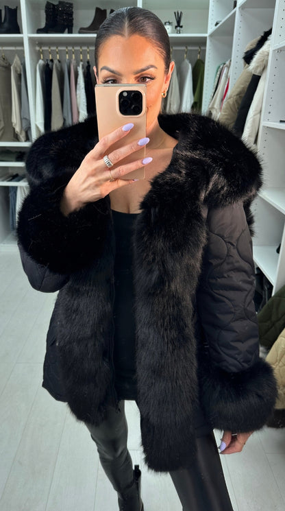 Alanda Black Faux Fur Toggle Waist Jacket