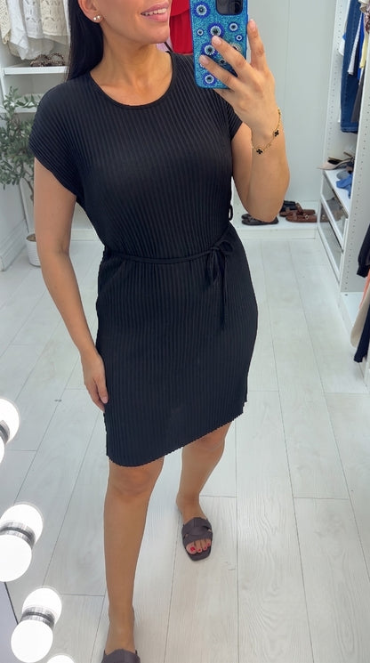 Diora Plain Pleated Belted Midi Dress