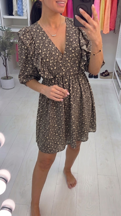 Annora Frill Puff Sleeve Heart Detail Floaty Dress
