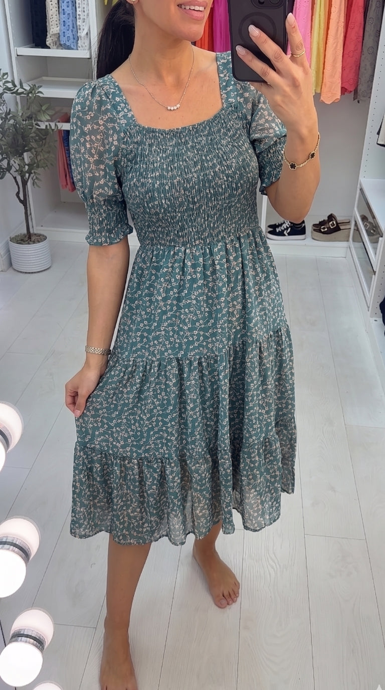 Zelix Ditsy Floral Print Dress