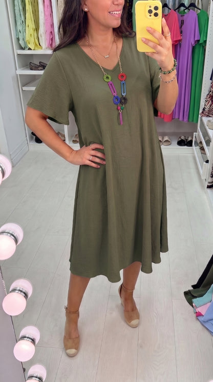 Amira Loose Fit Dress With Necklace