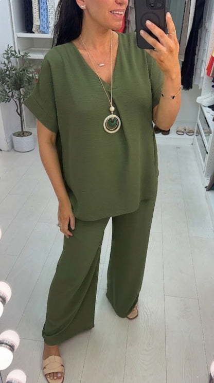 Alyssa Plain V Neck Necklace Co-Ord Set