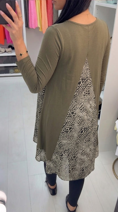 Lacie  Heart Print Chiffon Back Detailed Dipped Hem Top