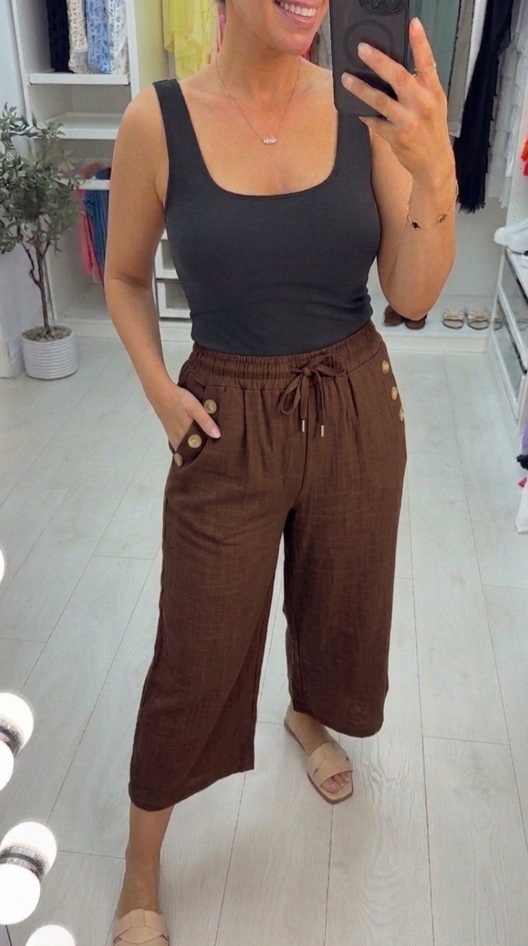 Fifi Plain Button Detailed Elasticated Waist Culottes