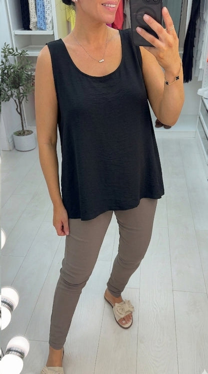Harlow Plain Button Back Loose Fit Top