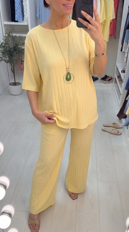 Ruby Plain Pleated Necklace Co-Ord Set