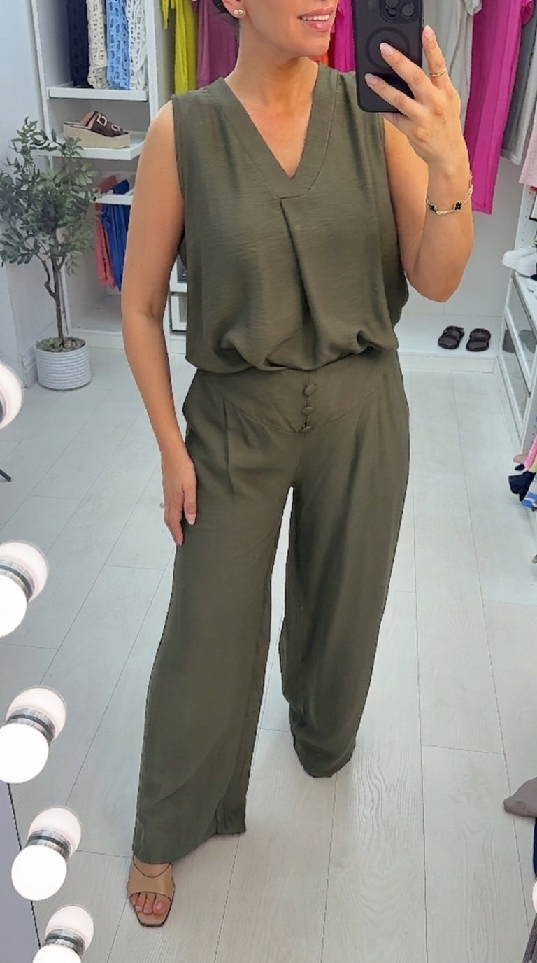 Doria Plain V Neck Sleeveless Co-Ord Set