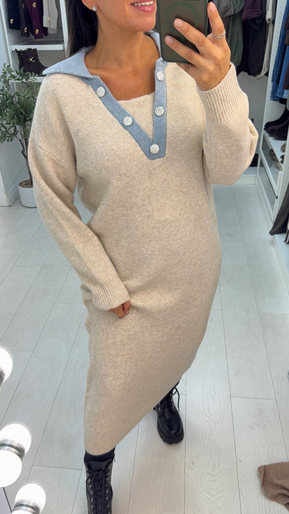 Evanna V Neck Knit Maxi Dress