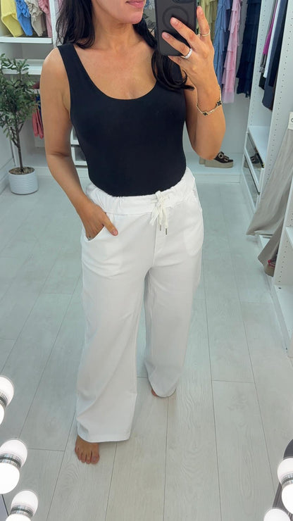 Alice Plain Wide Leg Magic Trousers