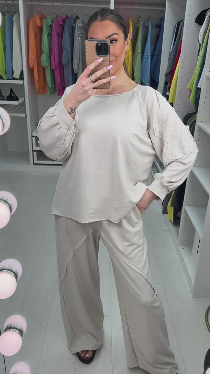 Amanza Flower & Pearl Detailed Distressed Loungewear Set