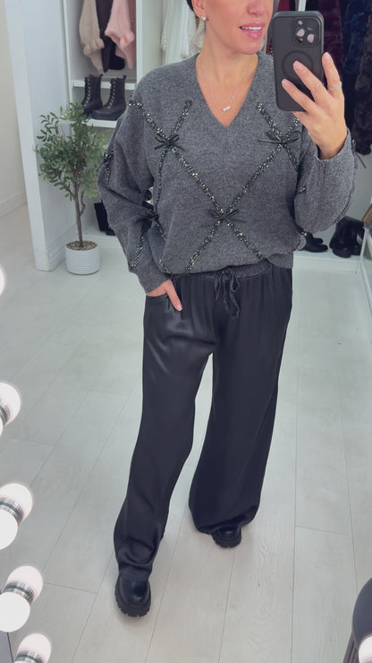 Norie Bow Embellished V Neck Jumper