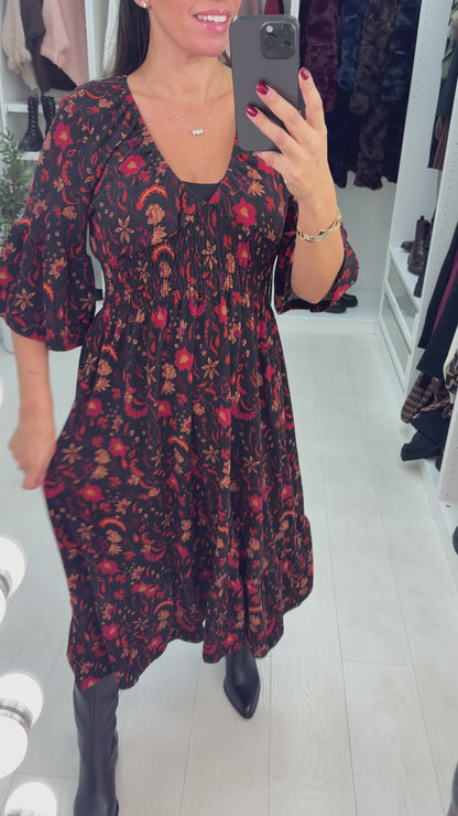 Ivetta Floral Print Shirred Waist Magic Dress