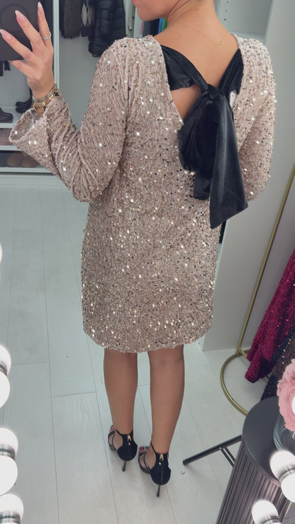 Lisana Sequin Embellished Bow Back Midi Dress