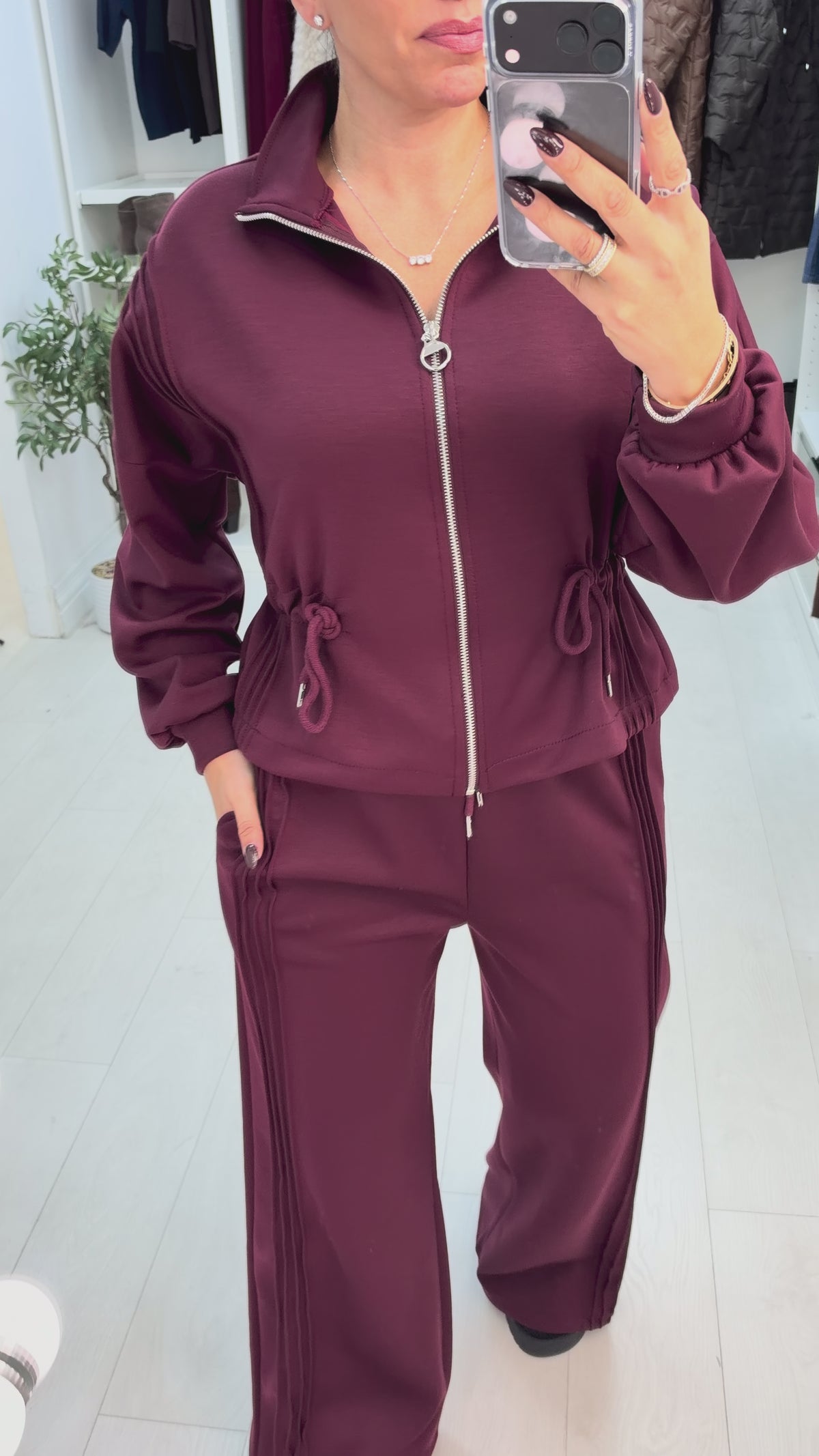 Load video: Bronwen Plain Drawstring Waist Loungewear set