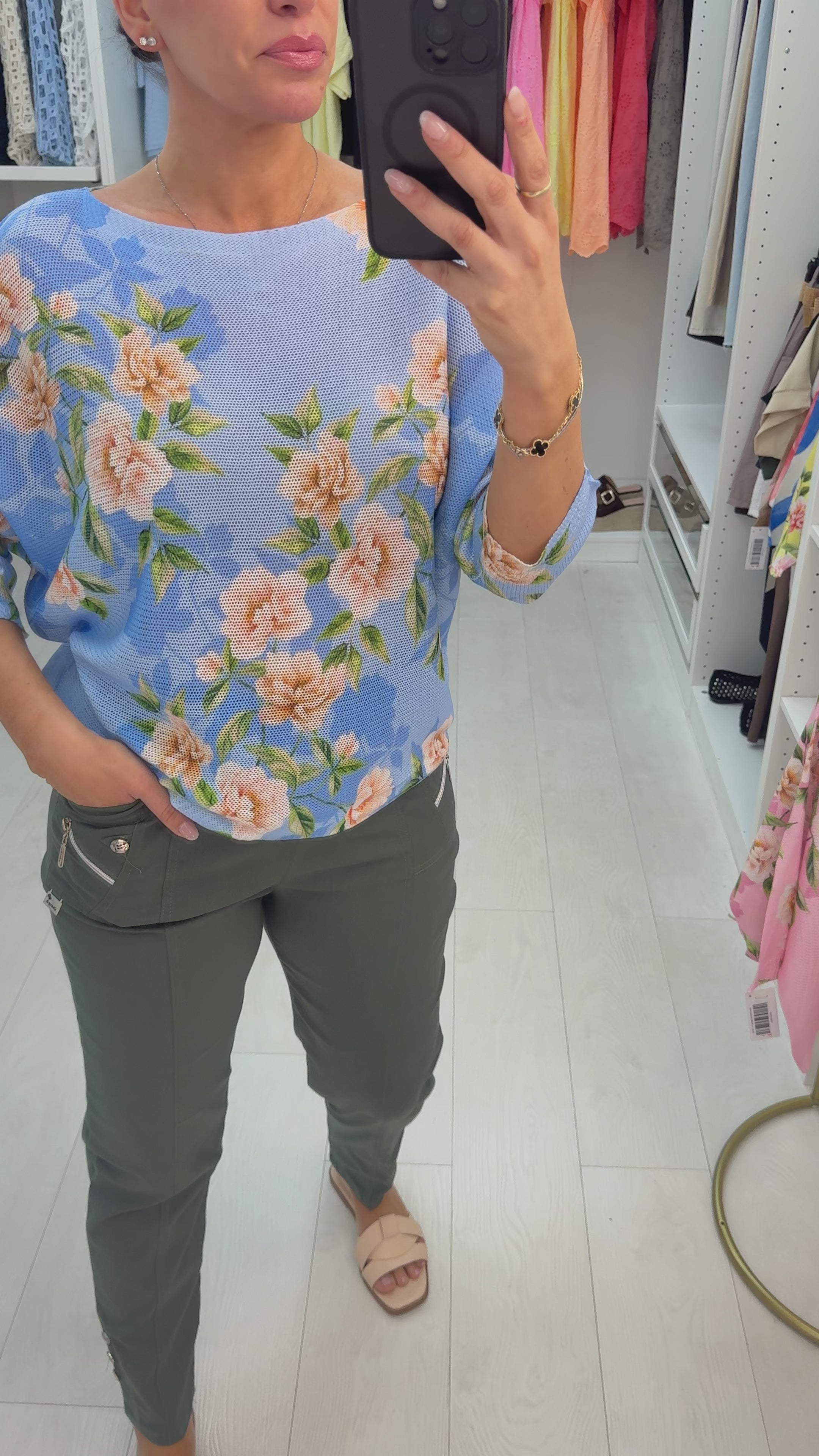 Load video: Morita Floral Print Batwing Top