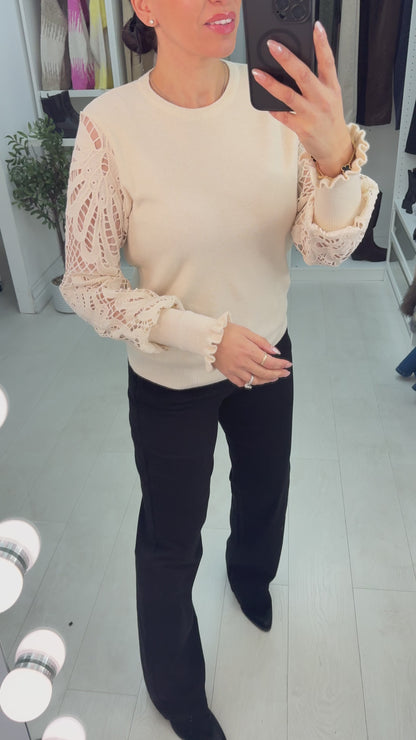 Kandise Floral Lace Sleeves Detailed Jumper