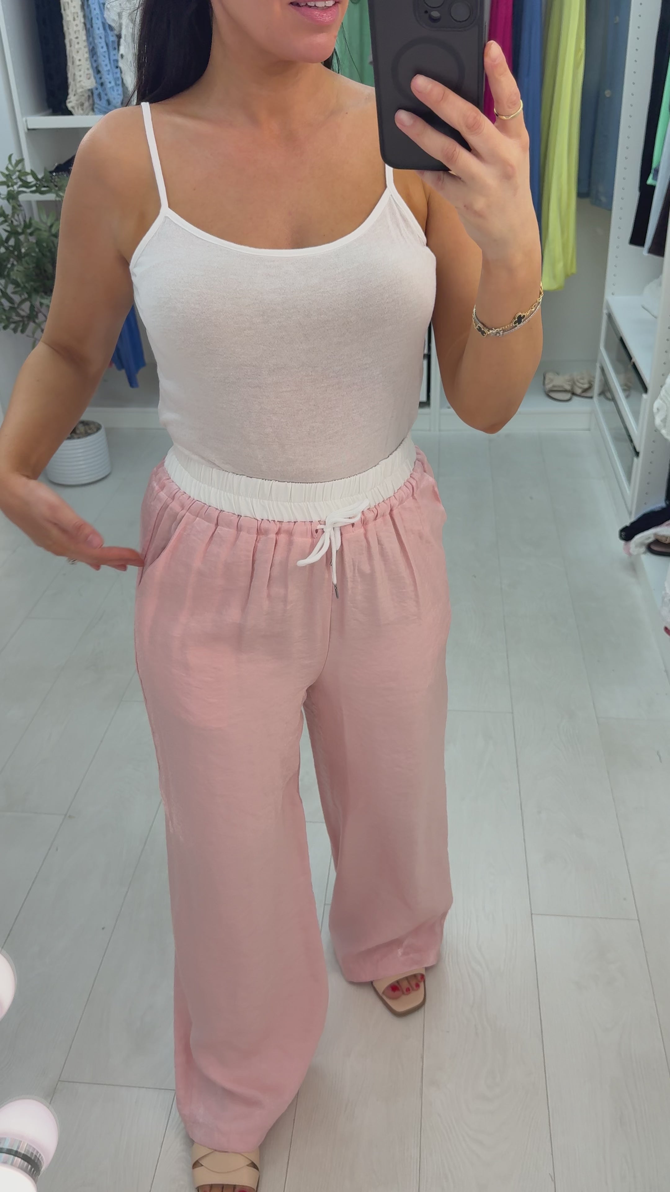 Load video: Doreen Plain Contrast Waistband Wide Leg Trousers