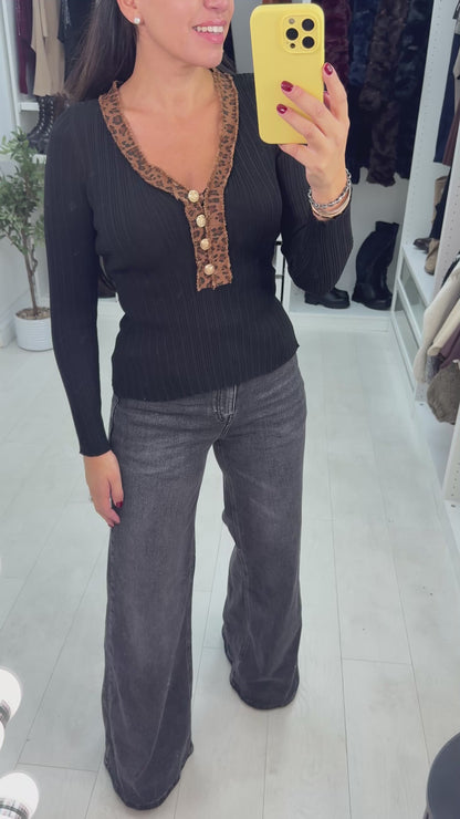 Montanna Ribbed Leopard Print Detail V Neck Top